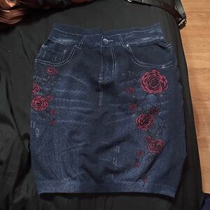 Floral Embroidered sketchy Skirt